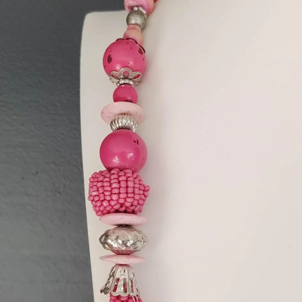 Vintage seed bead, silver and bead necklace